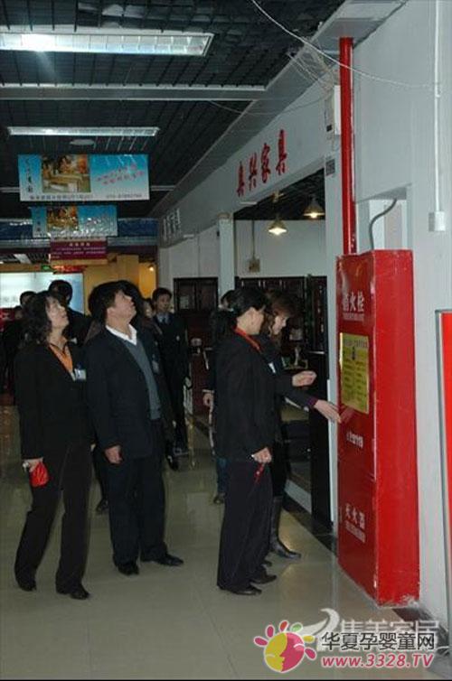 �����ҾӴ������_չ����������ȫ��z��