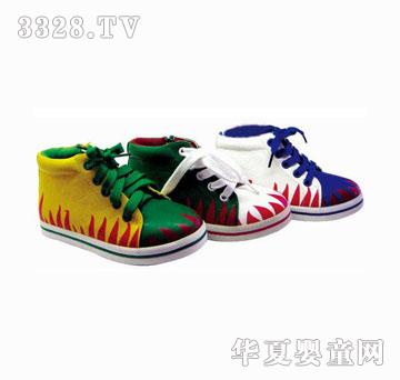 �ȱ��һ�ɫЬ