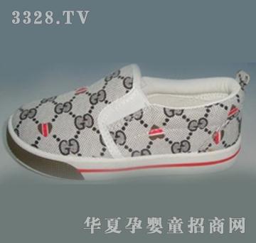 ���������ǰ�ɫ��ͯ����Ь