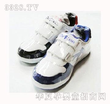 �P����ɫ�r���\��Ь