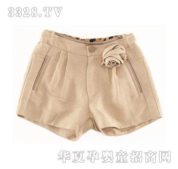 ��������Ů��ͯ��ѝ��Ƕ�y�z��