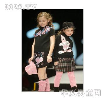 �������ļ�ͯ�b