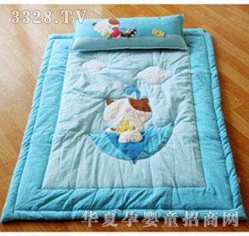 �z���ჺͯ�����׼���(m��ng)ϵ���{(l��n)ɫ