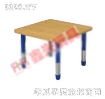 ���d����4����