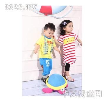 �׶�����Ůͯ���e���b