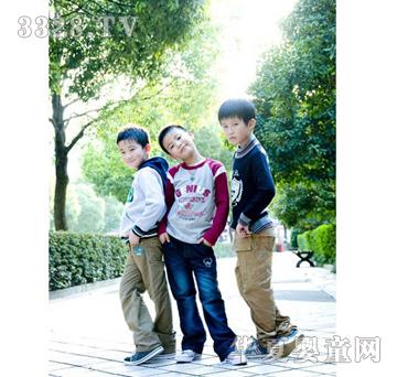 ��ɫ���＾��ͯ�b