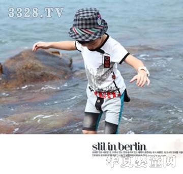 ���°�{��ɫ����