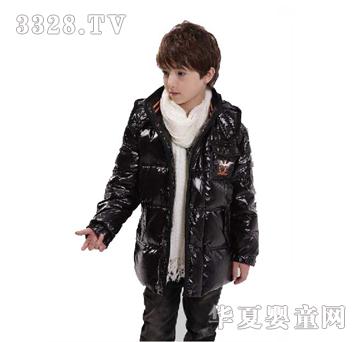 ��ѩ���������׺�ɫ