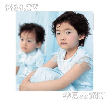 С��Ů�c�s��Ůͯ�b�\�{(l��n)ɫ