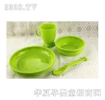 ����PP���σ�ͯ�;����b����(sh��)ɫ�G�ļ��ף�