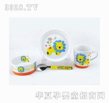 ���������մɃ�ͯ�;����b����ɫ�{�ļ��ף�