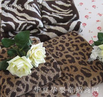 �����ɫ���Ứë���M��