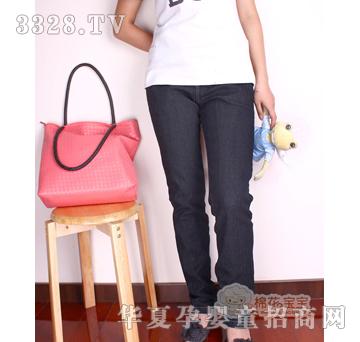 �޻������ЋD�и�ѝ����ɫ��