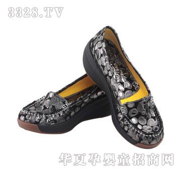 �������ЋDɢ��Ь��ɫ