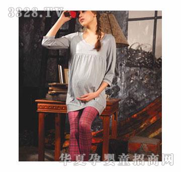 �����������ɫ�L��