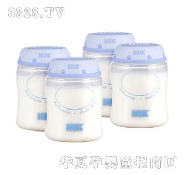 ����ɭ��ˮ����ƿ