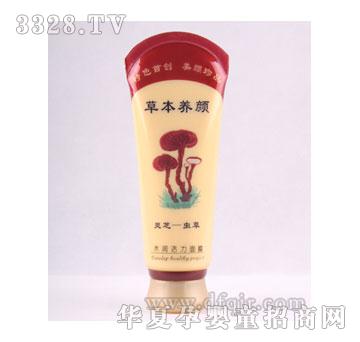 �ݱ��B(y��ng)�ˮ��(r��n)������Ĥ