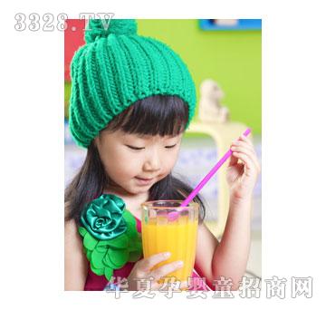 ���o��ʹ���|(zh��)С��Ůͯͯ��֭