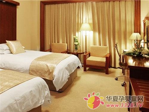 2012�����Ћ�ͯչ�[��(hu��)�������]�P����Ƶ�