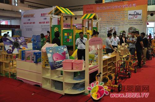 ���d�L(f��ng)�����dͬ�� ��(w��)��(sh��)���A��(sh��)�F(xi��n)�ٴΠ��֘�(bi��o)���ƽ��O(sh��)���ٴ�ʢ�b�����W���׽�չ