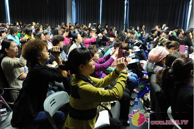 �׽��Ј�(ch��ng)�C(j��)���c��(j��ng)��(zh��ng)���e  ��Ӣ�YԴ�R�����@���߸߶�·��