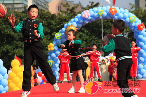 �Ϻ����HУ��չӭ������У��Ʒ�ơ�PSW��